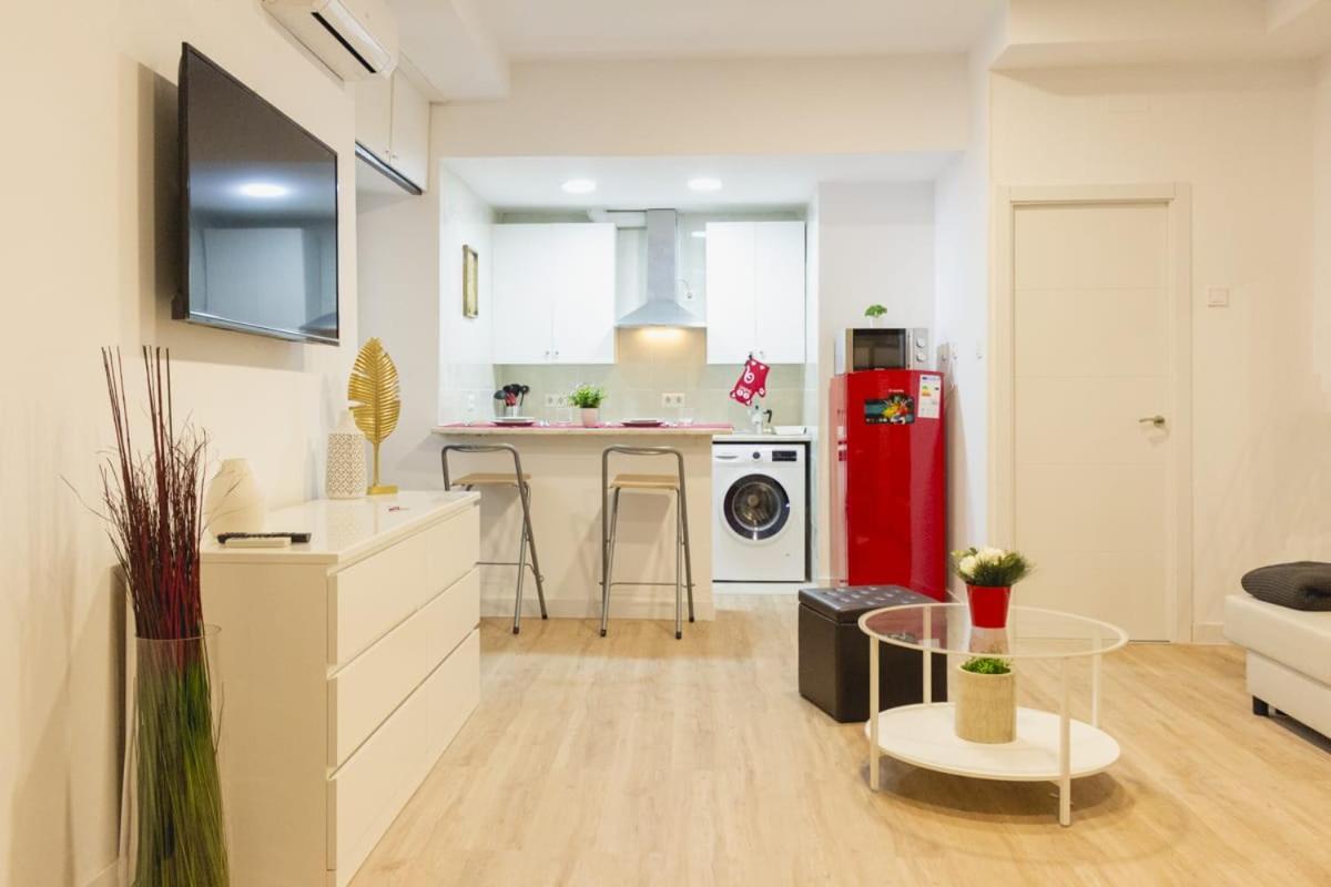 Alojamiento Central Madrid Bagian luar foto