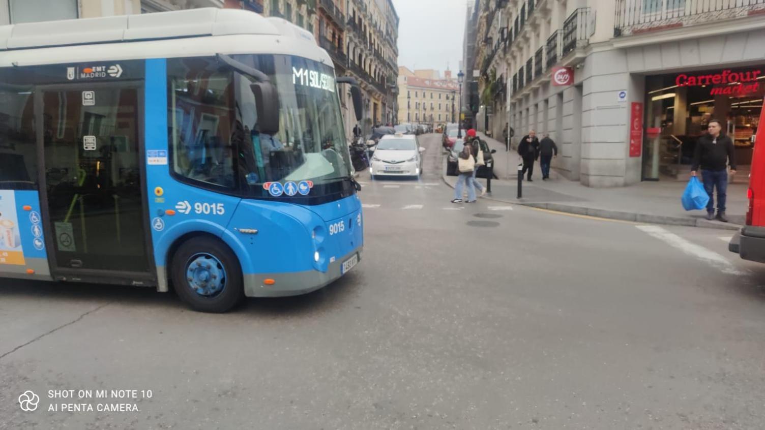 Alojamiento Central Madrid Bagian luar foto